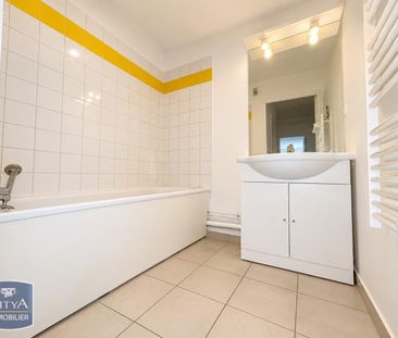 Location Appartement 3 pièces 61m² ST AVOLD 57500 - Photo 2