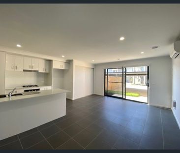 Low maintenance at its best! - Photo 4