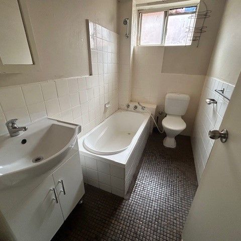 Ground Floor Living - Photo 1