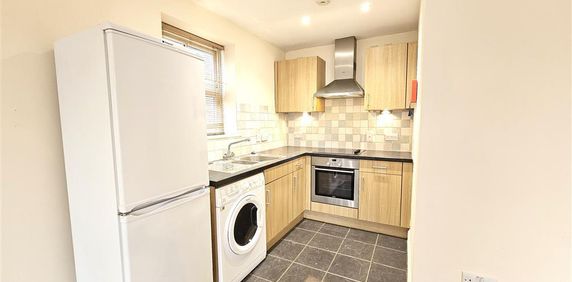1 bedroom apartment to rent - Photo 2