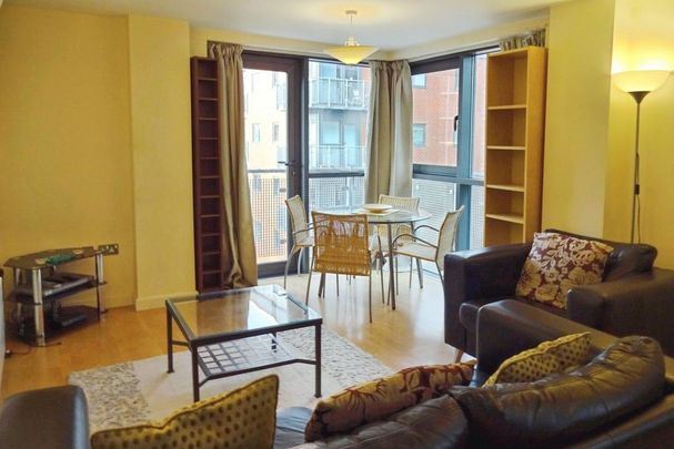 2 bedroom flat to rent - Photo 1