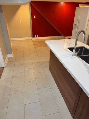 For Lease - 6 Laidlaw Avenue, Brampton, Ontario - Photo 1