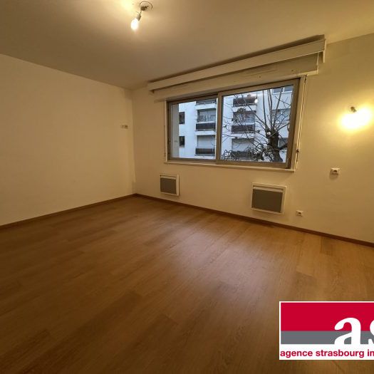 Place Broglie : 2 Pièces 57m² - Photo 1