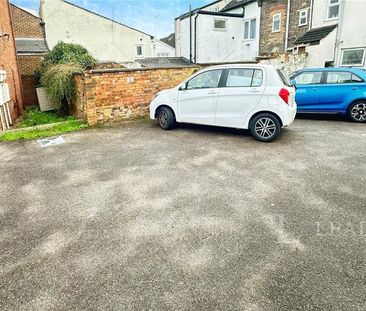 Studio to rent - Photo 6