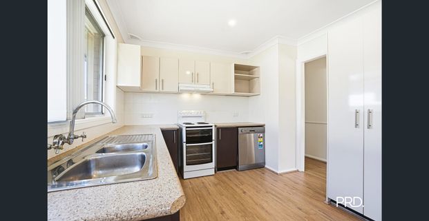 Parkside Living in a Popular Location - Photo 1