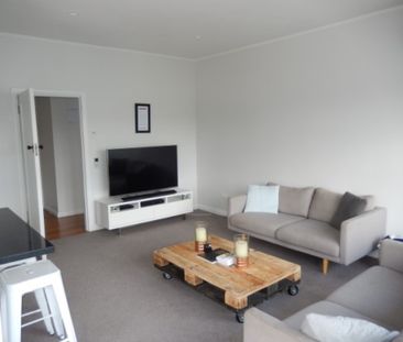 Welcome to your next home in the heart of Hamilton East! - Photo 2