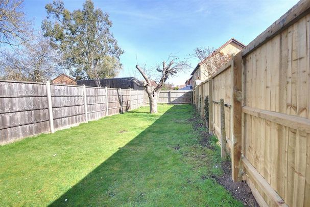 2 bedroom semi-detached house to rent - Photo 1