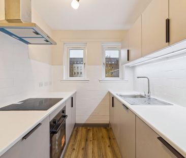 2/2, 25 Dorset Street - Photo 6