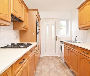 3 bedroom detached bungalow to rent - Photo 5