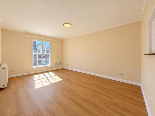 3 bedroom maisonette to rent - Photo 1
