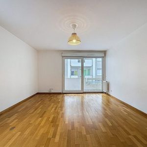 F3 à louer à proximité des Institutions - Photo 2