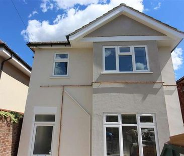 Belmont Road Lower Flat, Southampton, SO17 - Photo 4