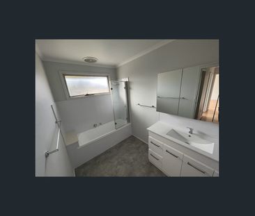 Renovated Beauty In Fabulous Location - Photo 6