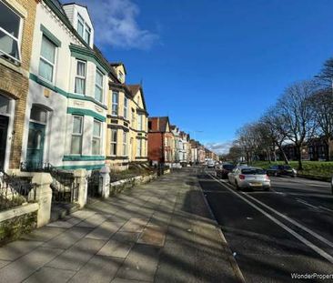 7 bedroom property to rent in Liverpool - Photo 1