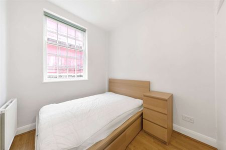 A well presented two-bedroom apartment ideally located to Baker Street and Regent's Park. - Photo 4