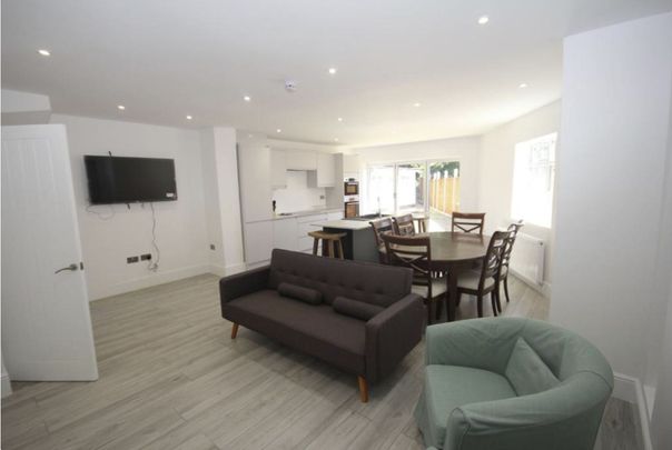 Horton Road, Colnbrook, SL3 - Photo 1