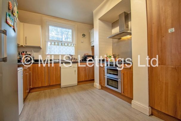 16 Regent Park Avenue, Leeds, LS6 2AU - Photo 1