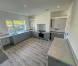 2 BEDROOM House - End Terrace - Photo 1