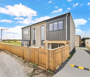 Brand New 2-Bedroom Townhouse in Peaceful Massey!!! - Photo 3