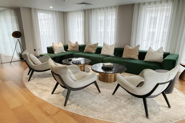 1 Bed Flat, Salutations Garden, WC1X - Photo 1