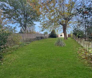 3 bedroom detached bungalow to rent - Photo 3