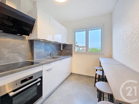 Location Appartement 4 pièces 63m² LA CHAPELLE ST LUC 10600 - Photo 3