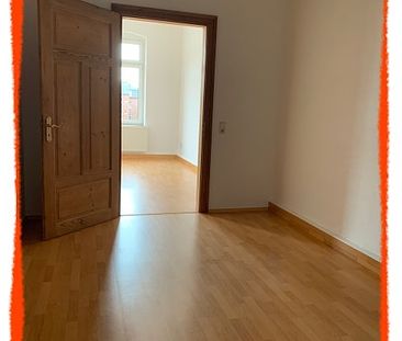 4-Zimmer-Wohnung in Zwickau, großzügige Familienwohnung im 2. Obergeschoss mit BALKON zu vermieten! - Foto 1