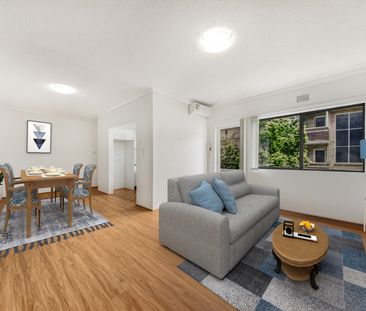 Centrally Located Two Bedroom Unit with Air Conditioning in a Parks... - Photo 1