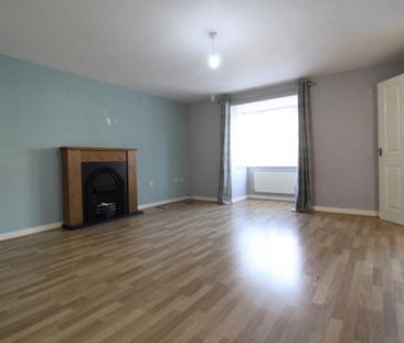 4 bedroom detached house to rent - Photo 2