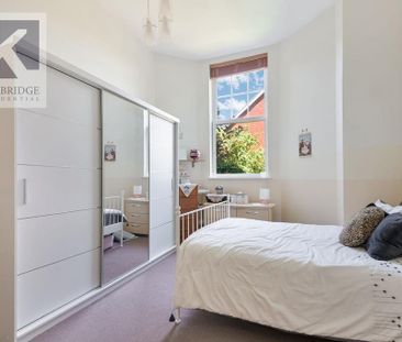 2 bedroom flat to rent - Photo 6