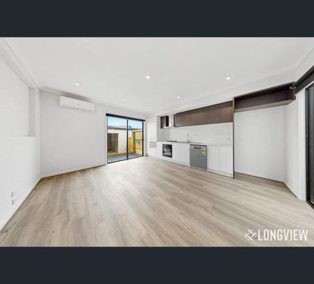 7 Callaway Street, Mambourin, Vic 3024 - Photo 5