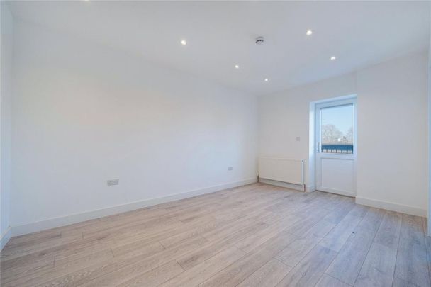 3 bedroom apartment to rent - Photo 1