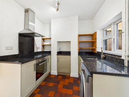 2 bedroom terraced house to rent - Photo 5