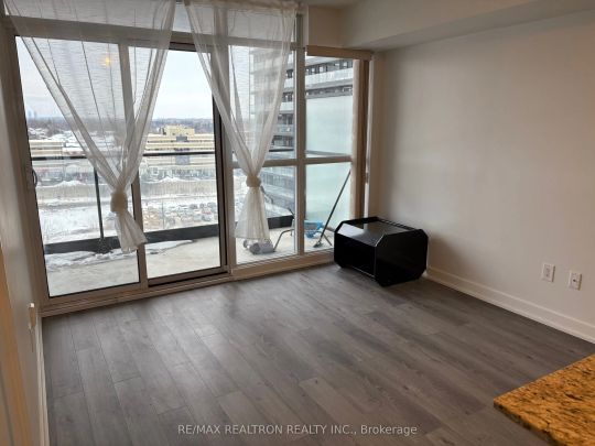 29 Singer Court #906 - Photo 1