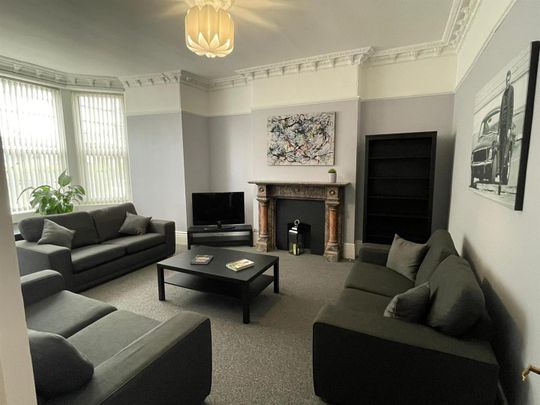 Apsley Road, Plymouth - Photo 1