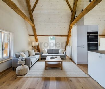 Charming 3.5-room penthouse apartment in a central location in Bätt... - Photo 1