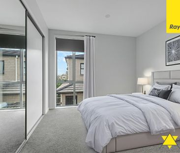 Modern, Low-Maintenance Living in Te Atatu Peninsula - Photo 4
