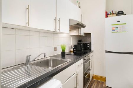 1 bedroom in a house share to rent - Photo 5