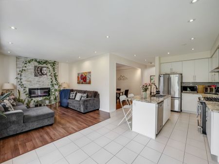 For Lease - 51 Cheevers Road, Brantford, Ontario - Photo 2