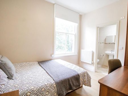 Studio to rent - Photo 2