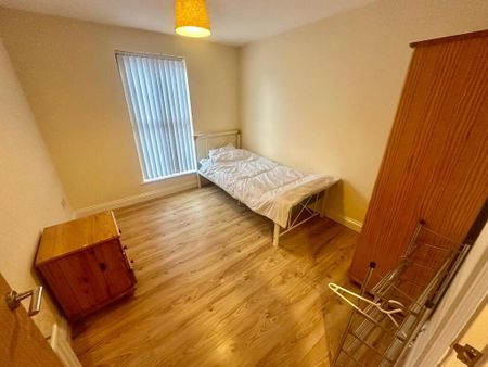 37 Millhouse Road, Antrim, BT41 2UP - Photo 3