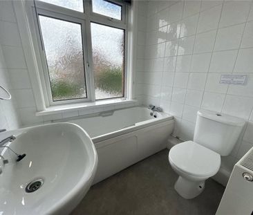 Victoria Avenue, Bournemouth, BH9 - Photo 1