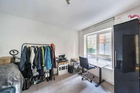 East Drive, Colindale, NW9 - Photo 3