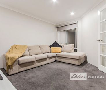 Beautiful Rivergums Home - Photo 4