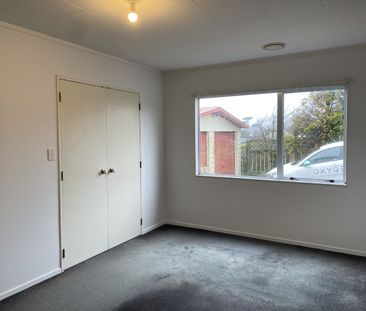 Charming 3-Bedroom Home - Photo 4