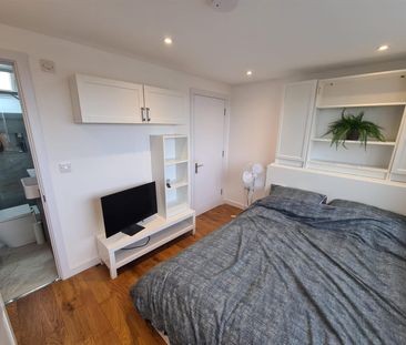 Bryants Hill, Bristol - Photo 4