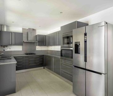 6 room luxury House for rent in Cascais e Estoril, Portugal - Photo 4