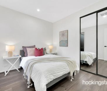 As New Beautiful Family Home! - Photo 6