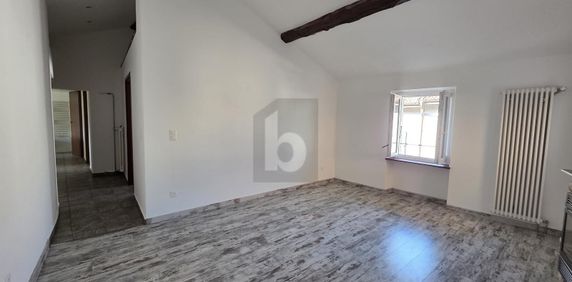 ACCOGLIENTE E SOLEGGIATO IN POSIZIONE CENTRALE - Photo 2