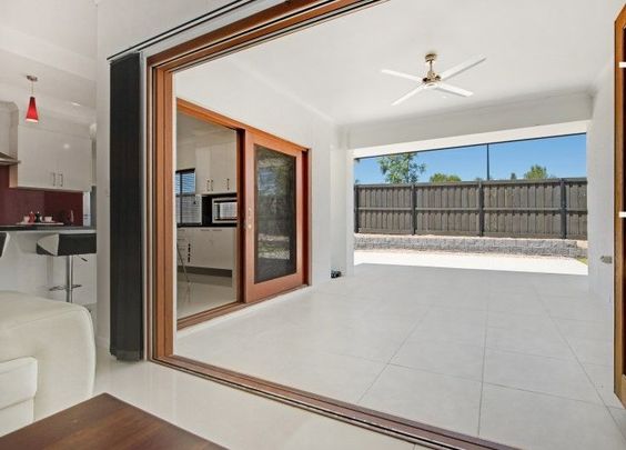 Beautiful and Spacious Contemporary Home - Photo 1